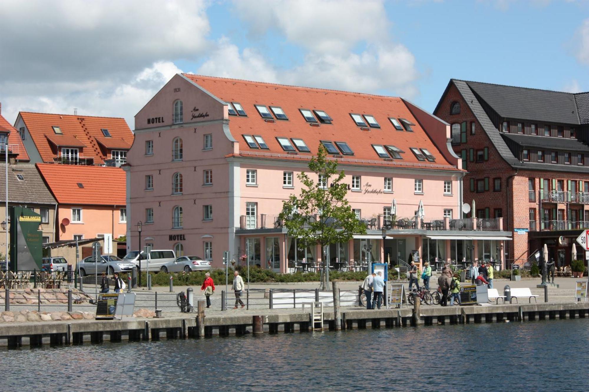 Hotel Am Yachthafen Waren (Mueritz)