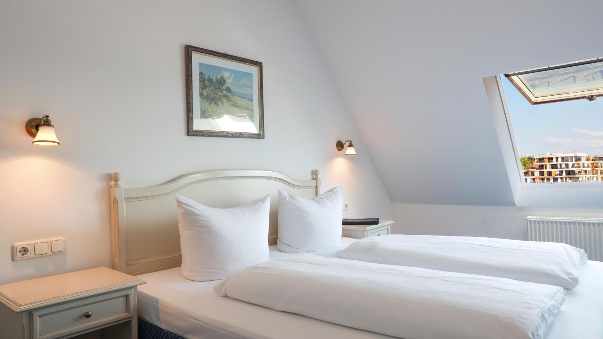 Hotel Am Yachthafen 3*